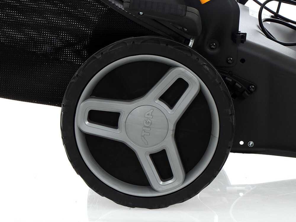 Stiga Collector 548e S Kit - Tagliaerba a batteria - 48V/4Ah - Taglio 46 cm – Image 23