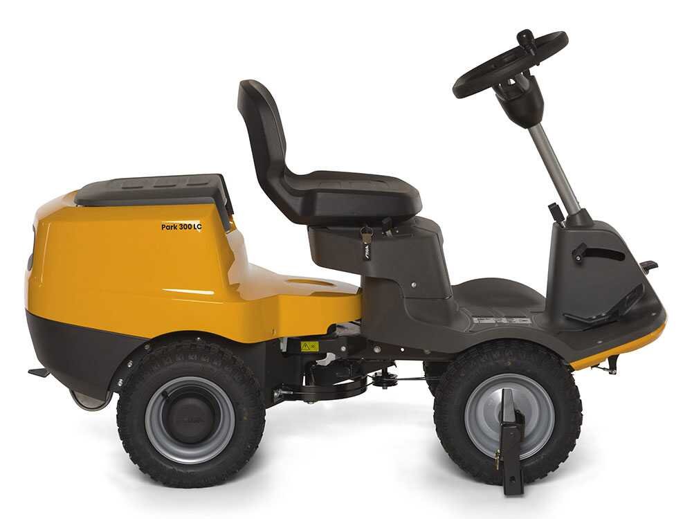 Stiga Park 300 LC - Trattorino con taglio frontale con cambio idrostatico - Front Mower – Image 6