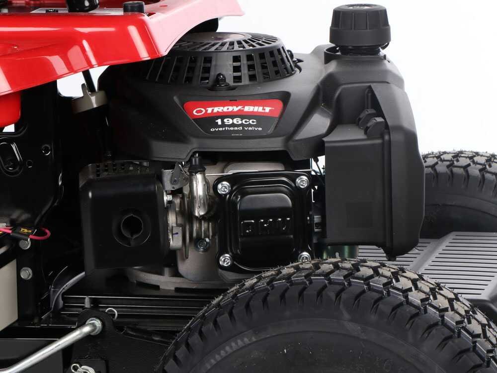 Troy-Bilt TB 60T-S SELECT - Trattorino tagliaerba - con scarico laterale - Motore da 196cc - immagine 16