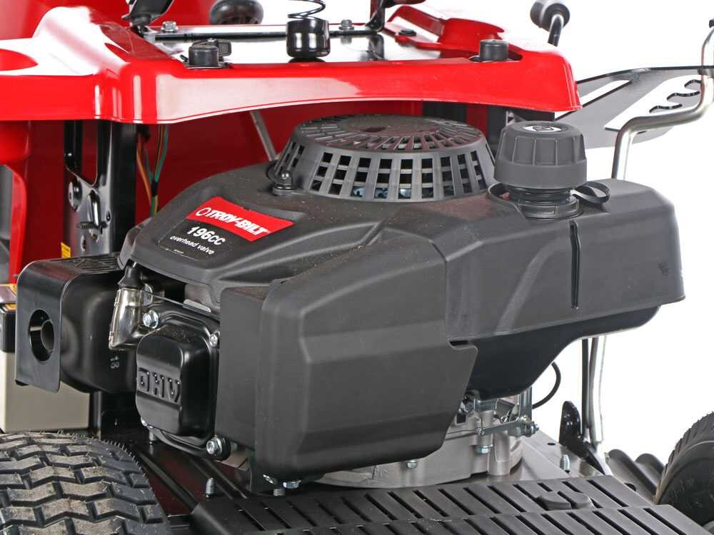 Troy-Bilt TB 60T-S SELECT - Trattorino tagliaerba - con scarico laterale - Motore da 196cc - immagine 18